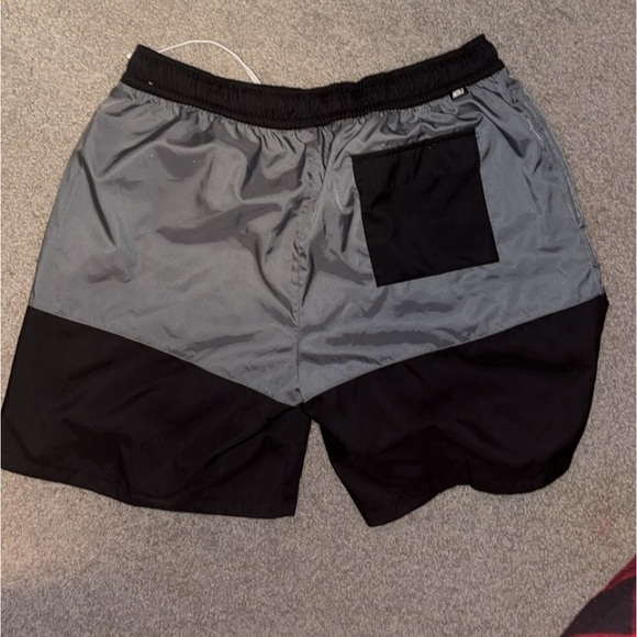Nike Shorts Grey and Black - Picture 2 of 3